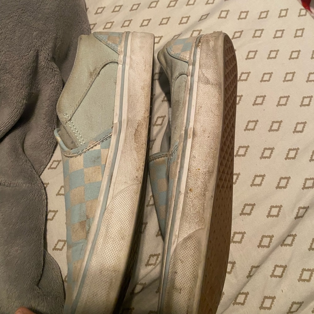Used - Picture 2 of 3